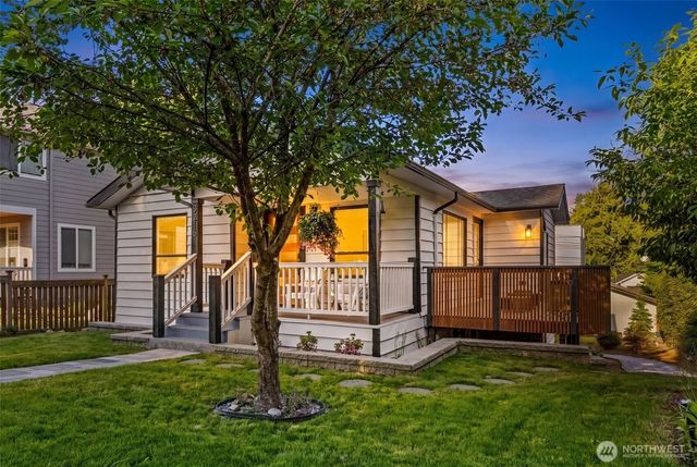 5216 40th Avenue SW, Seattle, WA 98136