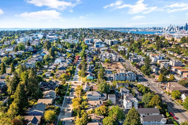5216 40th Avenue SW, Seattle, WA 98136
