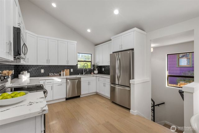 5216 40th Avenue SW, Seattle, WA 98136