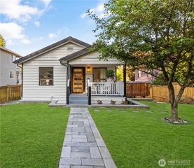 5216 40th Avenue SW, Seattle, WA 98136