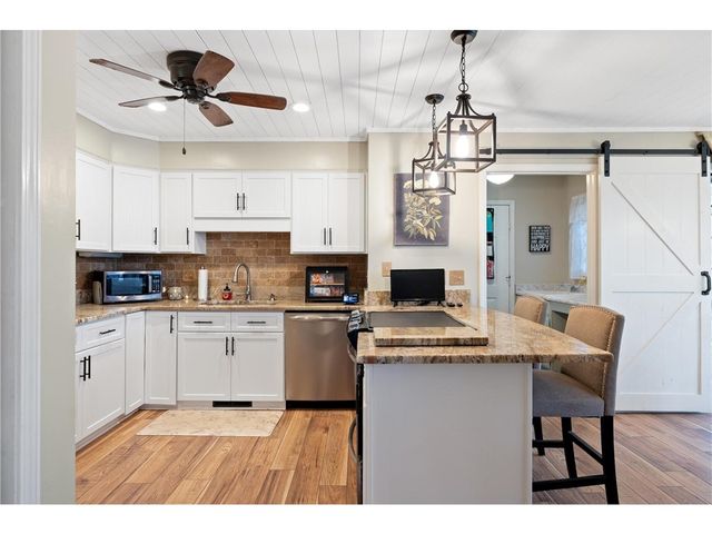 11 Pine Garden Way Drive, Salem, SC 29676