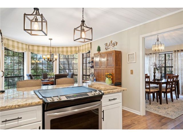 11 Pine Garden Way Drive, Salem, SC 29676