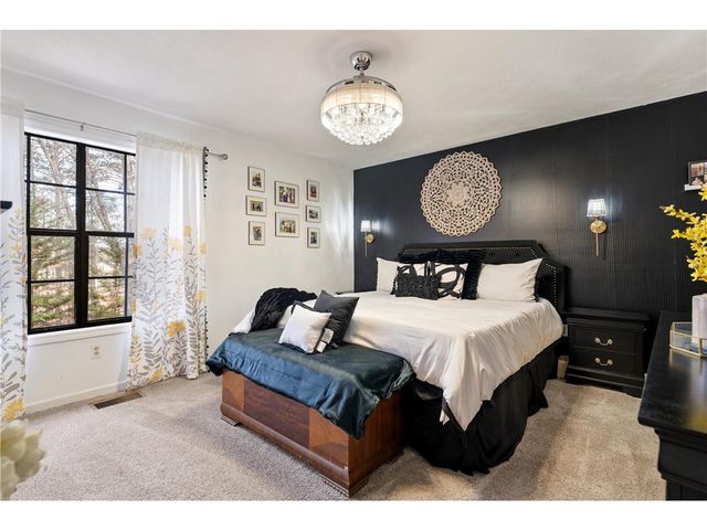 11 Pine Garden Way Drive, Salem, SC 29676