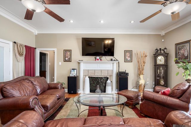 10767 Carol Lynn Rd, Denham Springs, LA 70726