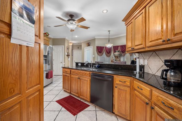 10767 Carol Lynn Rd, Denham Springs, LA 70726