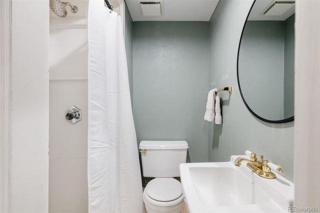 6335 S Geneva Circle, Englewood, CO 80111