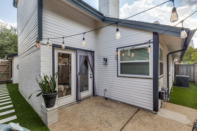 3207 Basil Court, Dallas, TX 75204