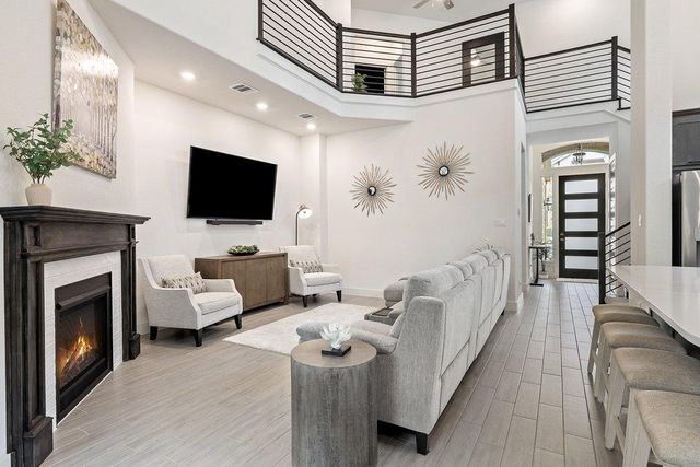 103 Cartwheel BND 51, Austin, TX 78738