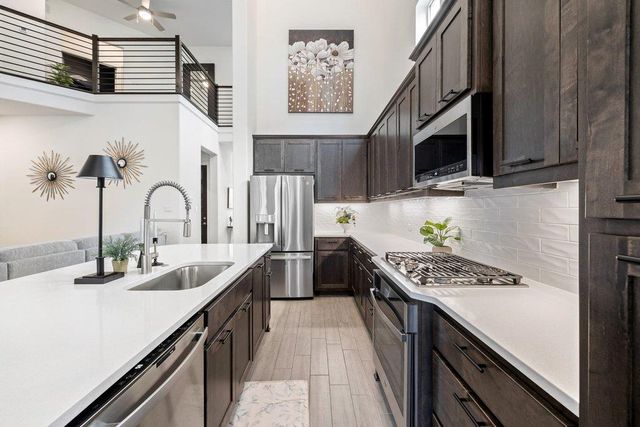 103 Cartwheel BND 51, Austin, TX 78738