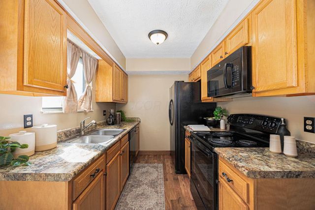 3054 Highcliff Court, Columbus, OH 43231