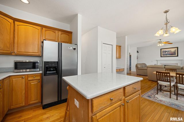 11018 N WATERTON Drive, Dunlap, IL 61525