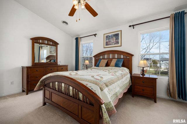 11018 N WATERTON Drive, Dunlap, IL 61525