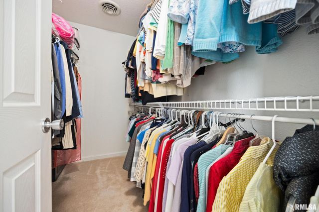 11018 N WATERTON Drive, Dunlap, IL 61525