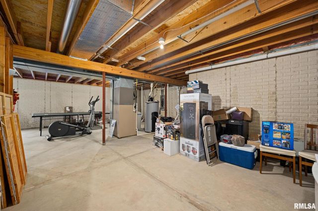 11018 N WATERTON Drive, Dunlap, IL 61525