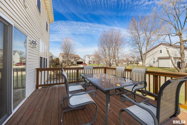 11018 N WATERTON Drive, Dunlap, IL 61525