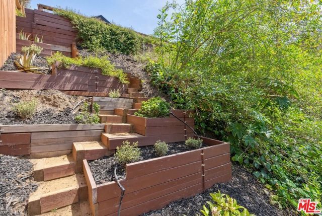 3731 Toland Way, Los Angeles, CA 90065