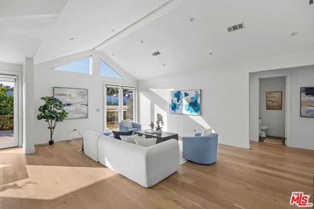 3731 Toland Way, Los Angeles, CA 90065