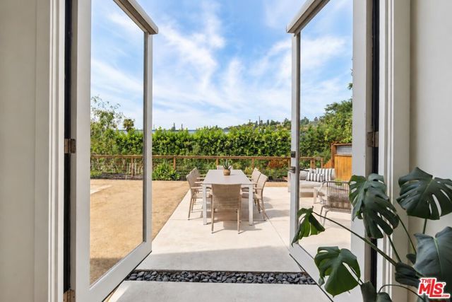 3731 Toland Way, Los Angeles, CA 90065