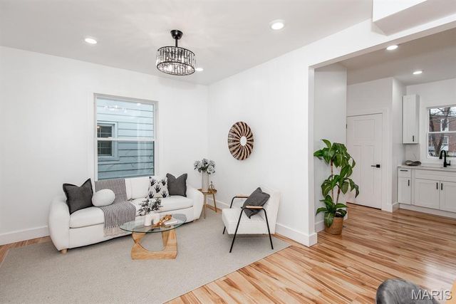 4844 Sigel Avenue, St Louis, MO 63116