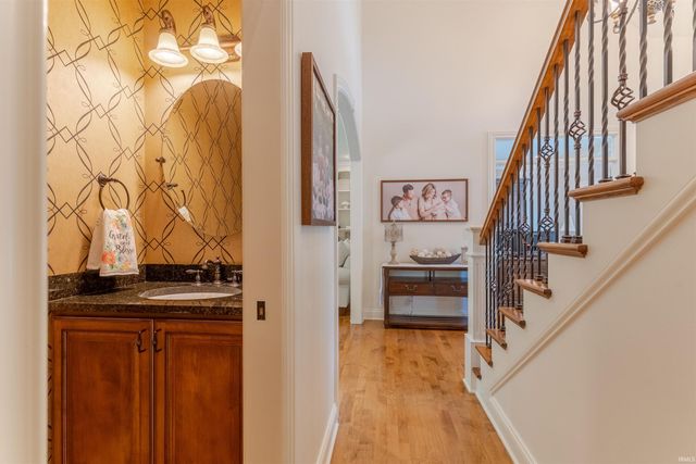 8660 Copper Creek Drive, Newburgh, IN 47630