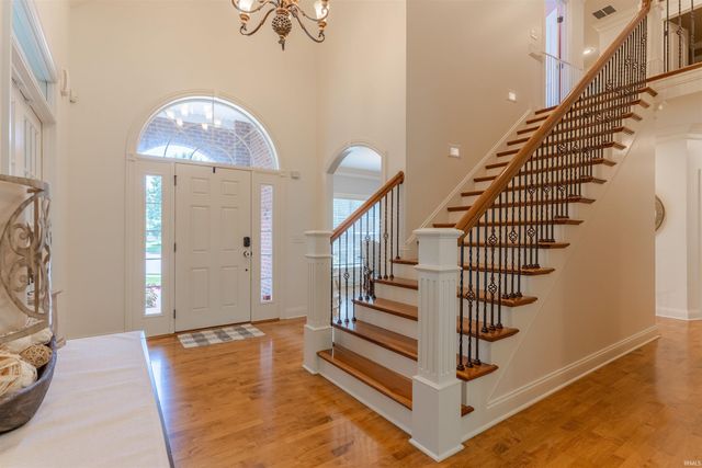 8660 Copper Creek Drive, Newburgh, IN 47630