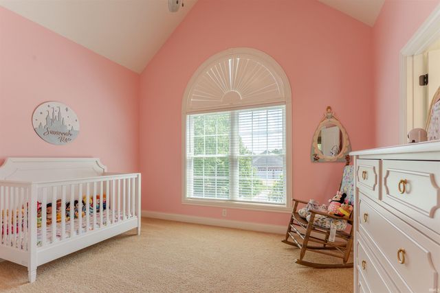 8660 Copper Creek Drive, Newburgh, IN 47630