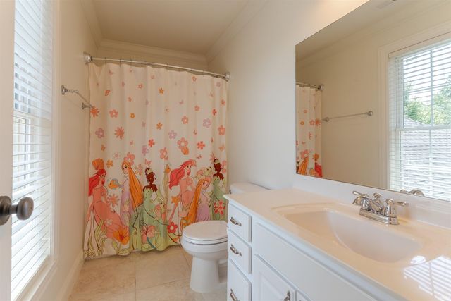 8660 Copper Creek Drive, Newburgh, IN 47630