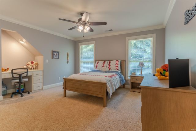 8660 Copper Creek Drive, Newburgh, IN 47630