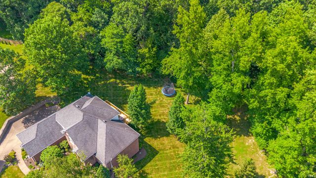 8660 Copper Creek Drive, Newburgh, IN 47630
