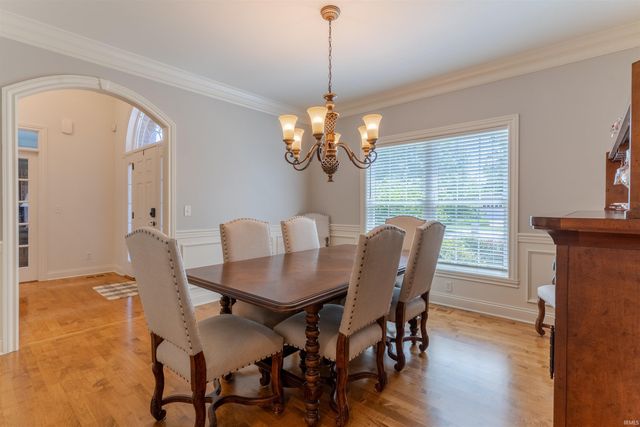 8660 Copper Creek Drive, Newburgh, IN 47630