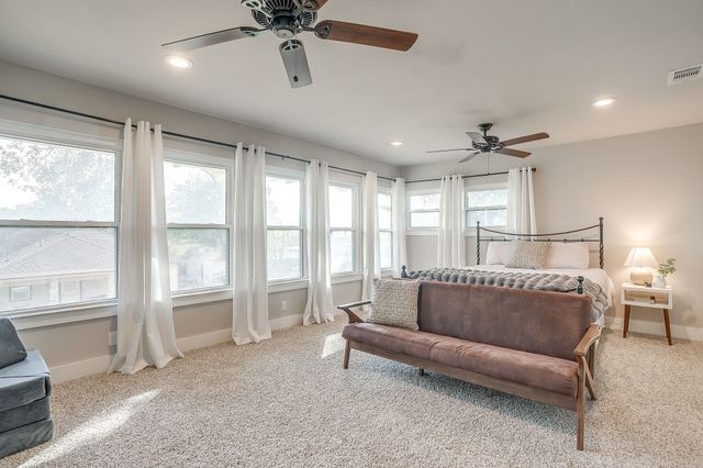 2912 S Jennings Avenue S, Fort Worth, TX 76110
