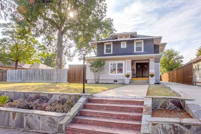 2912 S Jennings Avenue S, Fort Worth, TX 76110