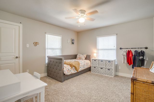 2912 S Jennings Avenue S, Fort Worth, TX 76110