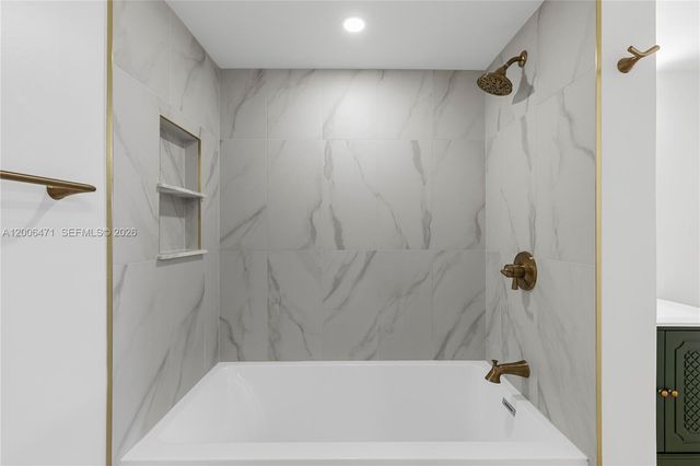 1400 NE 57th Ct 102, Fort Lauderdale, FL 33334