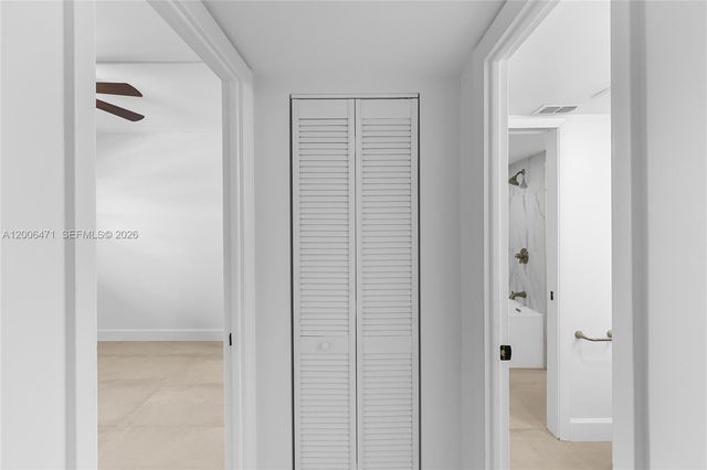 1400 NE 57th Ct 102, Fort Lauderdale, FL 33334