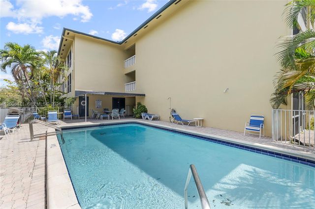 1400 NE 57th Ct 102, Fort Lauderdale, FL 33334