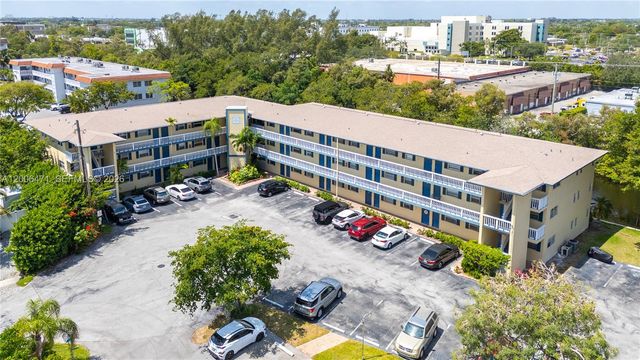 1400 NE 57th Ct 102, Fort Lauderdale, FL 33334