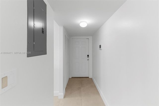 1400 NE 57th Ct 102, Fort Lauderdale, FL 33334