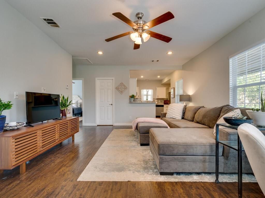 3010 E 14th ST, Austin, TX 78702