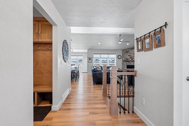 2555 WILLOW COURT, Green Bay, WI 54311