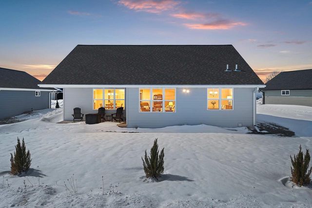 2555 WILLOW COURT, Green Bay, WI 54311