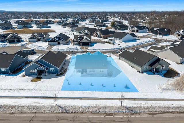 2555 WILLOW COURT, Green Bay, WI 54311