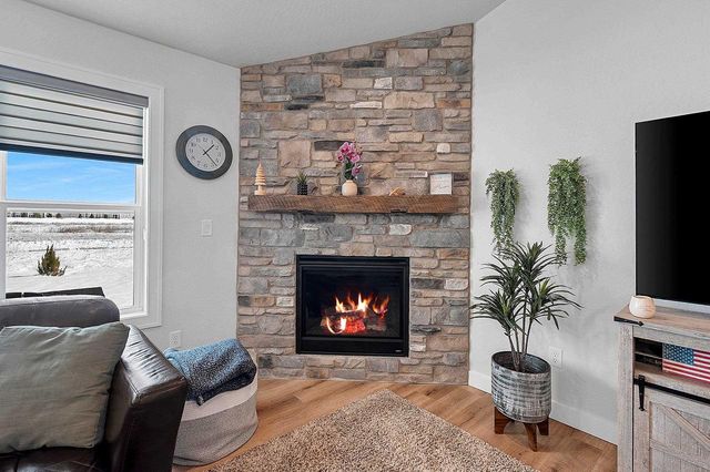 2555 WILLOW COURT, Green Bay, WI 54311