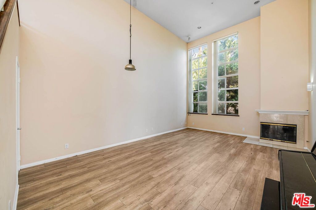 10629 Woodbridge Street 311, Toluca Lake, CA 91602 — photo 4