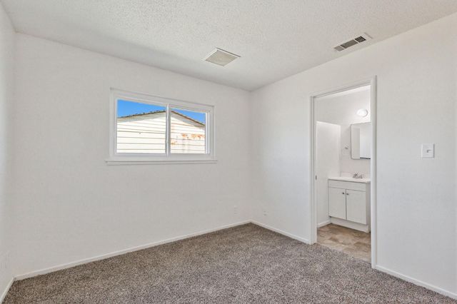 21435 S Pleasant Avenue, Riverdale, CA 93656