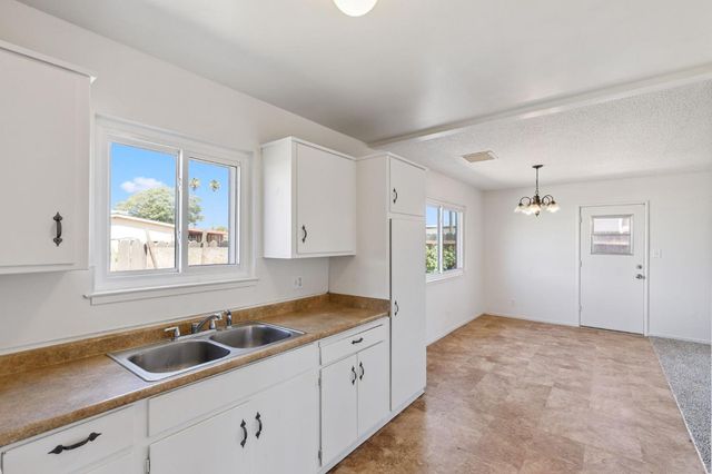 21435 S Pleasant Avenue, Riverdale, CA 93656