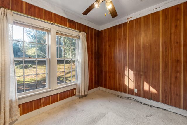 609 Dabbs St., Hattiesburg, MS 39401