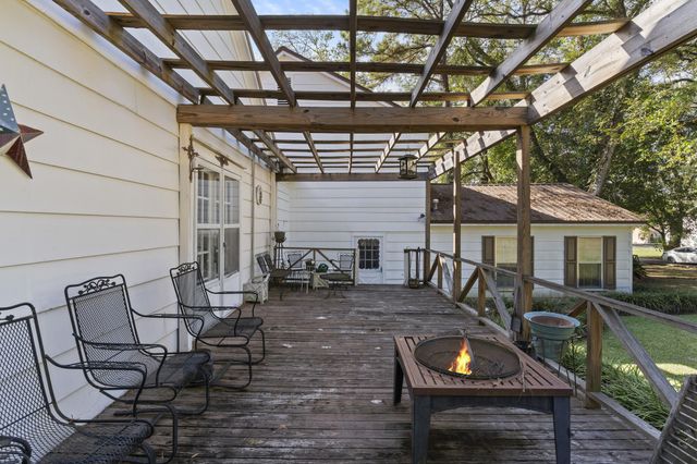 609 Dabbs St., Hattiesburg, MS 39401