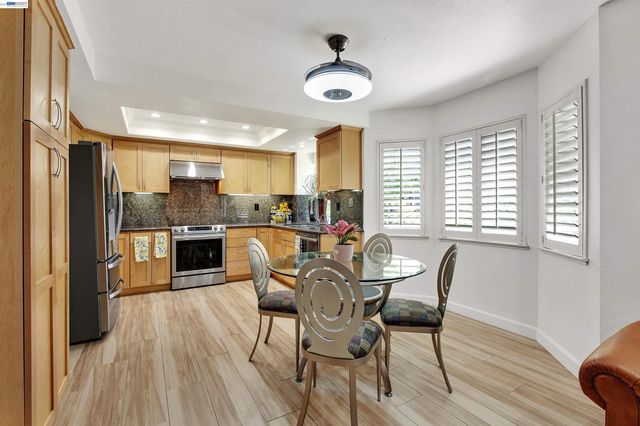 3374 Brook Leaf Ct, San Jose, CA 95132