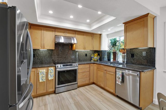 3374 Brook Leaf Ct, San Jose, CA 95132